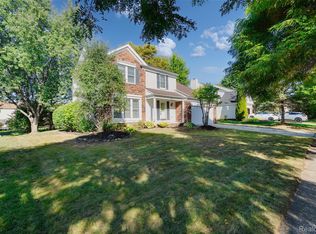 24801 Jamestowne Rd, Novi, MI 48375