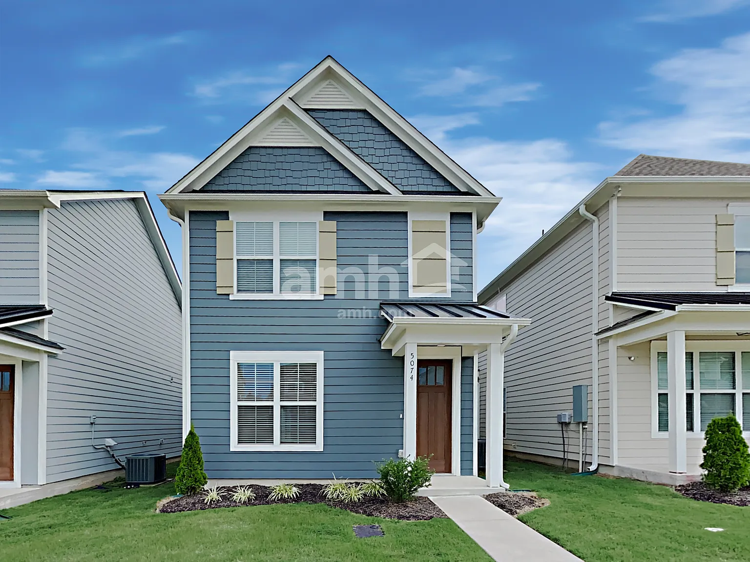 4 bed, 2.5 bath, 2149 sqft, $2,325 — Photo 1