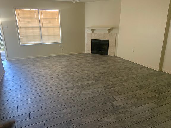 3rd image of 5025 Baker Blvd #5025