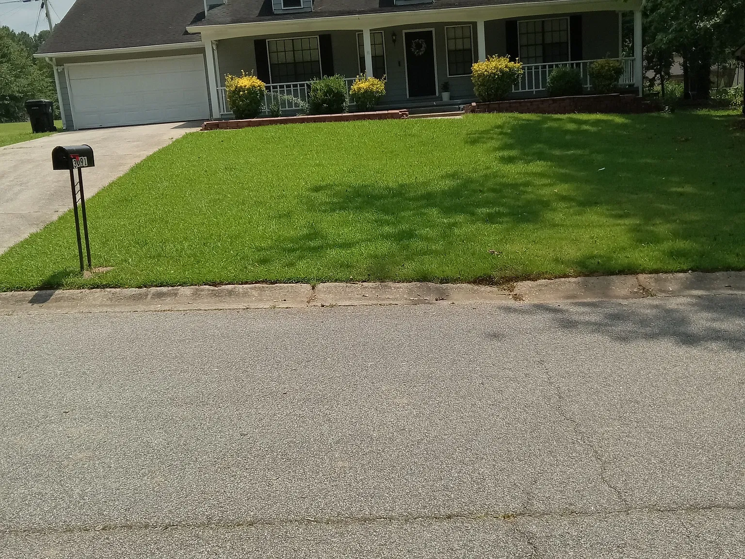 3 bed, 2.0 bath, 1500 sqft, $1,650 — Photo 2