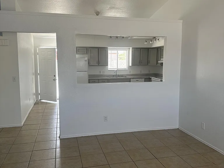 9416 W Rafael Dr — Photo 17