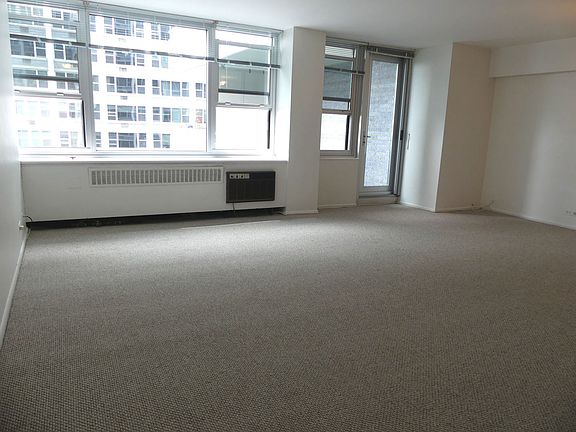 3rd image of 4250 N Marine Dr APT 1727