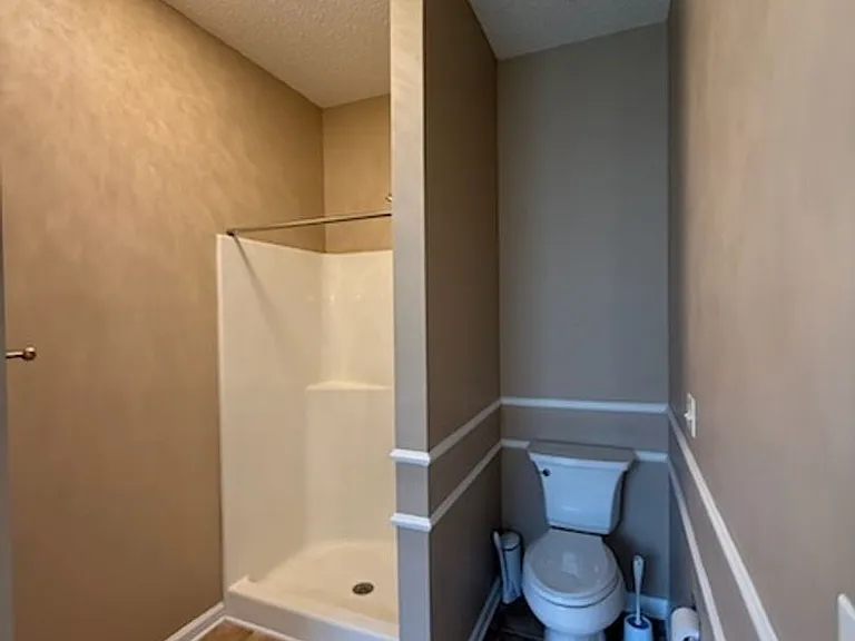 1464 Chandler Cir — Photo 12