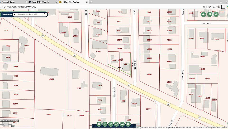 3 lots on Corner. Zoned comm
