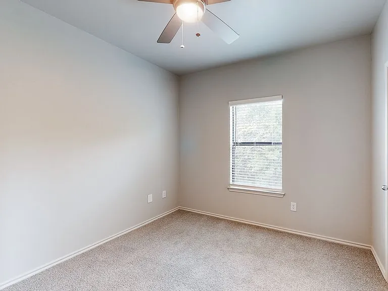 Sereno Park Apartments — Photo 88
