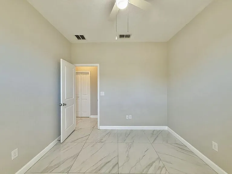 2 W Orange St #101 — Photo 17