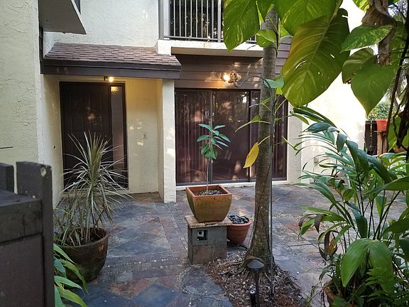 3rd image of 3345 Cocoplum Cir #33127