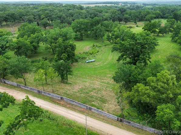 12777 W Boggy Depot Rd, Coleman, OK 73432