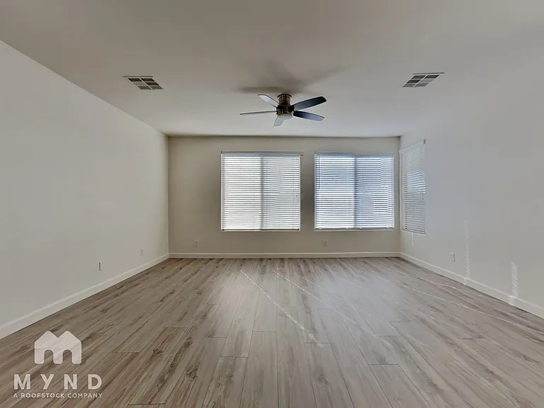 14535 W Port Royale Ln — Photo 7