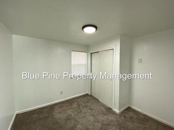 4th image of 358 W 17th St
