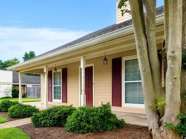 1847 Michel Delving Rd, Baton Rouge, LA 70810