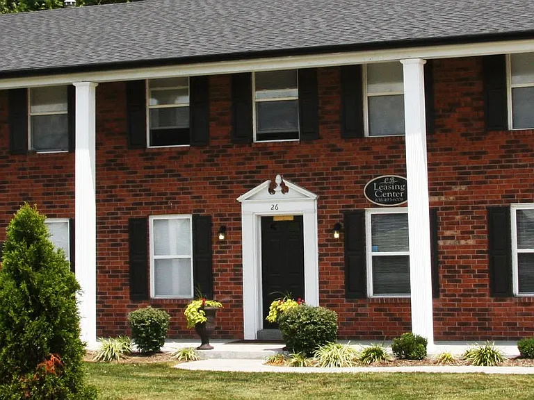 Cedarbrook Apartments — Photo 6