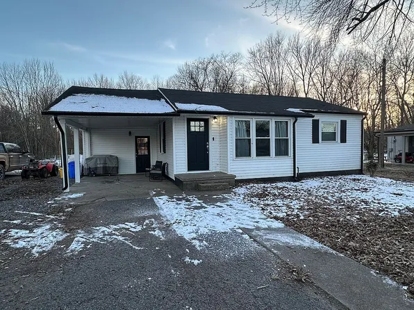 181 W 3rd Ave, Calvert City, KY 42029