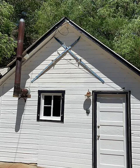 alley entry