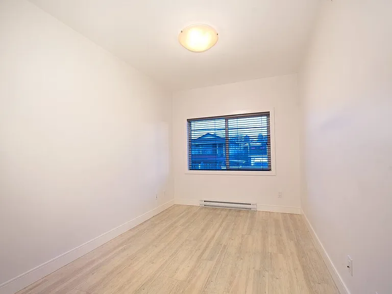 4548 Hastings St #302 — Photo 18