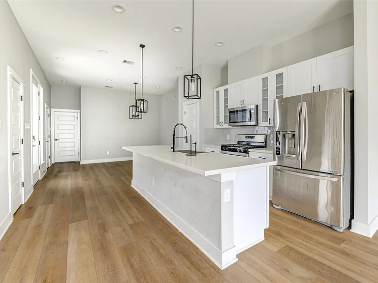 4220 McKinley St — Photo 18
