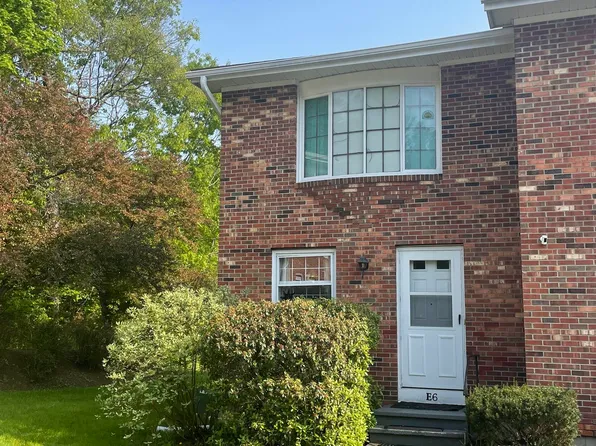 12 Sugartree Lane #E6, Essex Junction, VT 05452