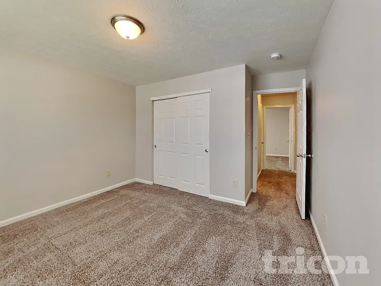817 Blue Ash Trl — Photo 11