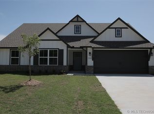 15922 E 75th Pl N, Owasso, OK 74055