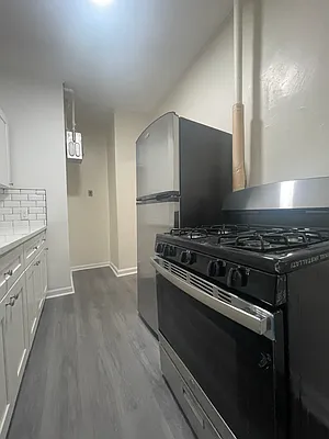 Rented by Peter R. Hungerford, LREB | media 3