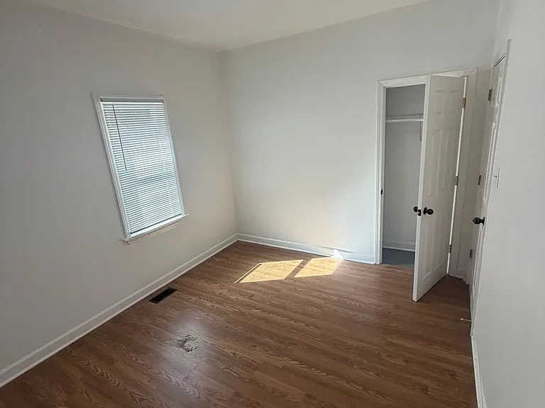 2435 Diamond Ave — Photo 18