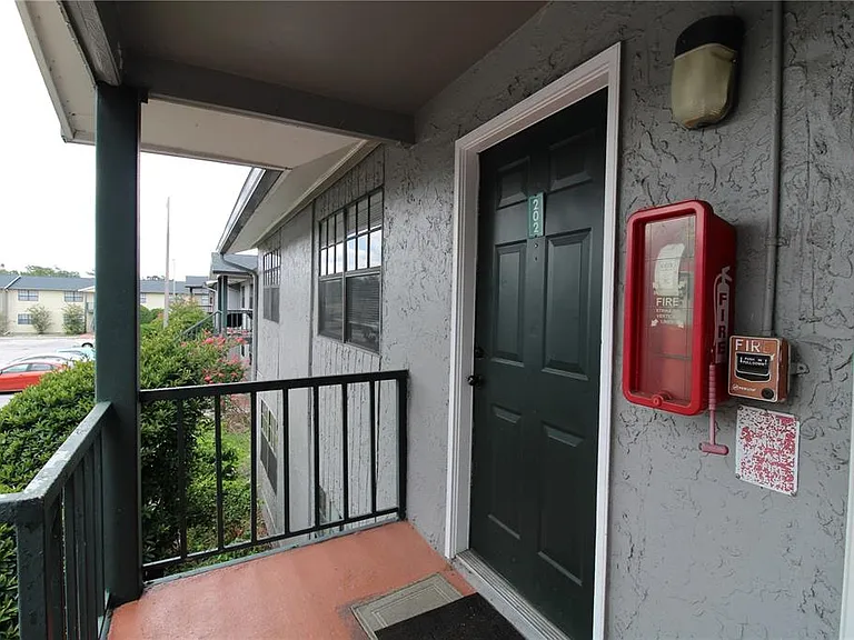 201 Poinsettia Pine Ct #202 — Photo 2