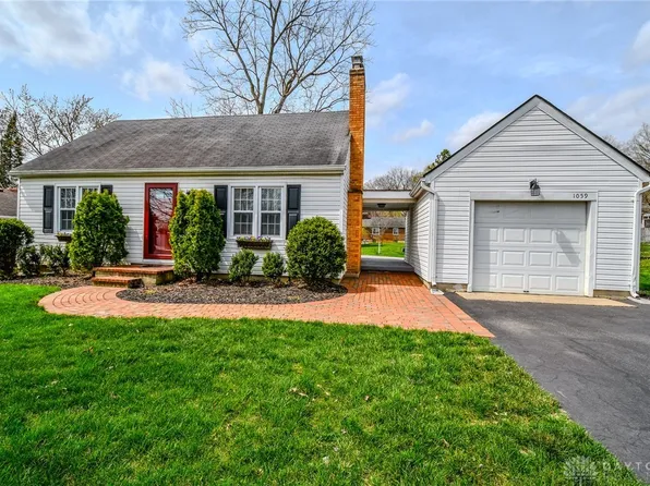 1059 Meadow Dr, Dayton, OH 45434