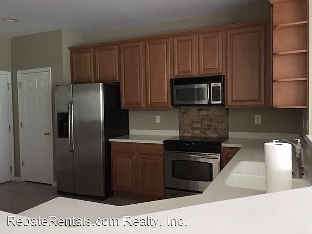 1st image of 11029 Castlemain Cir E