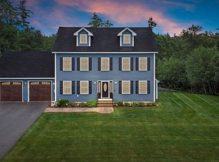 1 Merrill Dr, Chichester, NH 03258