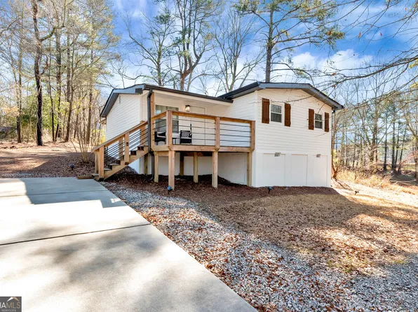 321 Pine Ave, Commerce, GA 30529