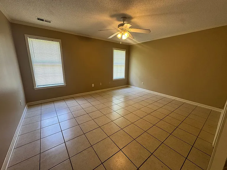 7822 Guthrie Ln — Photo 18