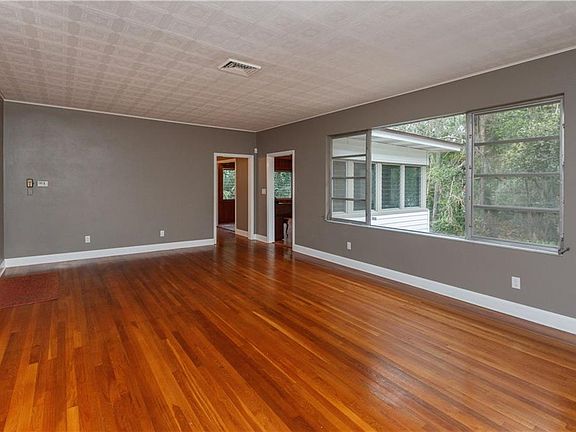 3rd image of 2223 12th St NW