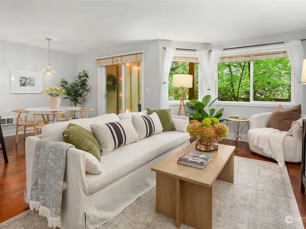 11052 NE 33rd Place #A1, Bellevue, WA 98004