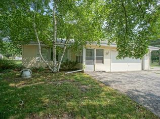 N54W33359 Terrace Dr, Nashotah, WI 53058