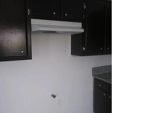 3rd image of 6303 Marbrisa Ave APT E