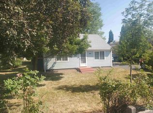 864 White Ave, Moscow, ID 83843