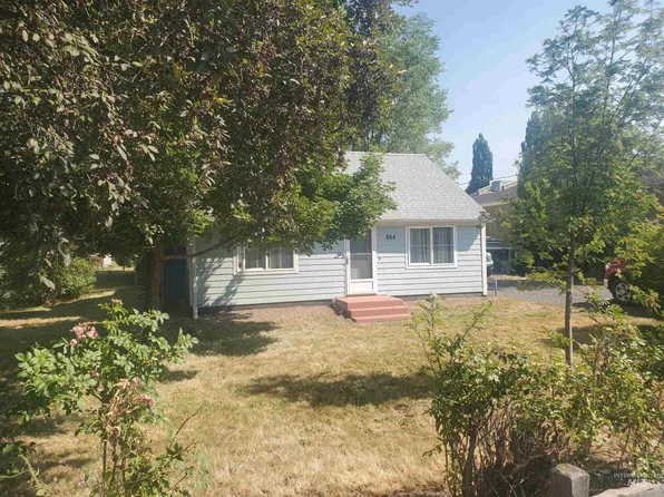 864 White Ave, Moscow, ID 83843