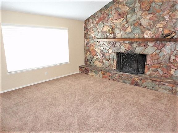 3rd image of 6158 Sweetbriar Ct