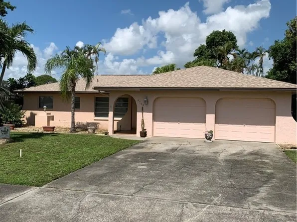 4709 Vinsetta Ave, North Fort Myers, FL 33903