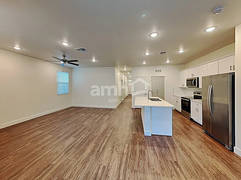 21481 S 231st St — Photo 6