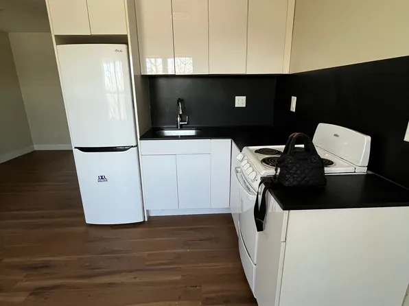 60 Atkins Avenue image 3 of 7