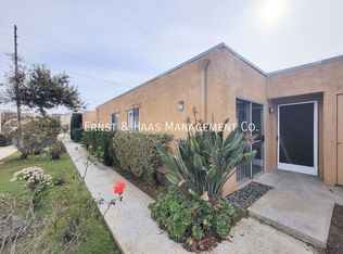 2105 Huntington St #B, Huntington Beach, CA 92648