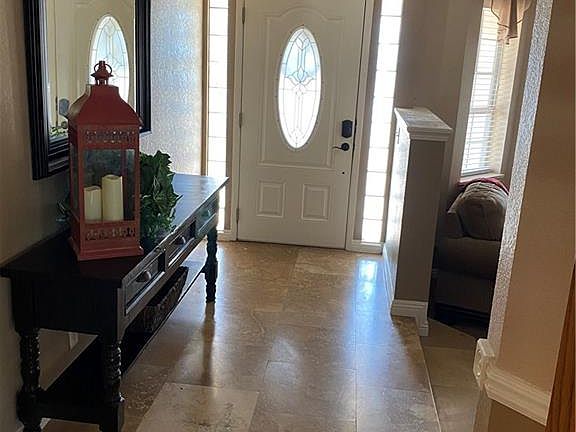 3rd image of 6690 N Torrey Pines Dr