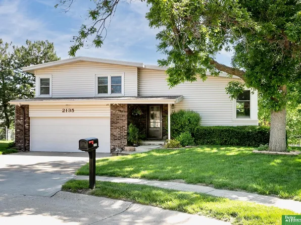 2135 N 122nd Cir, Omaha, NE 68164