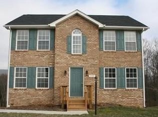 115 Aldwych Ave, Christiansburg, VA 24073