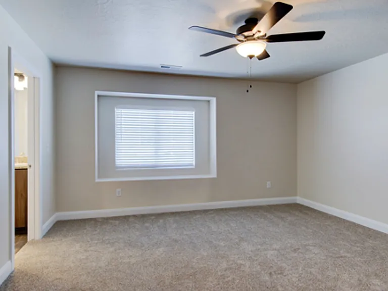 51 S 4375 W #38 — Photo 10