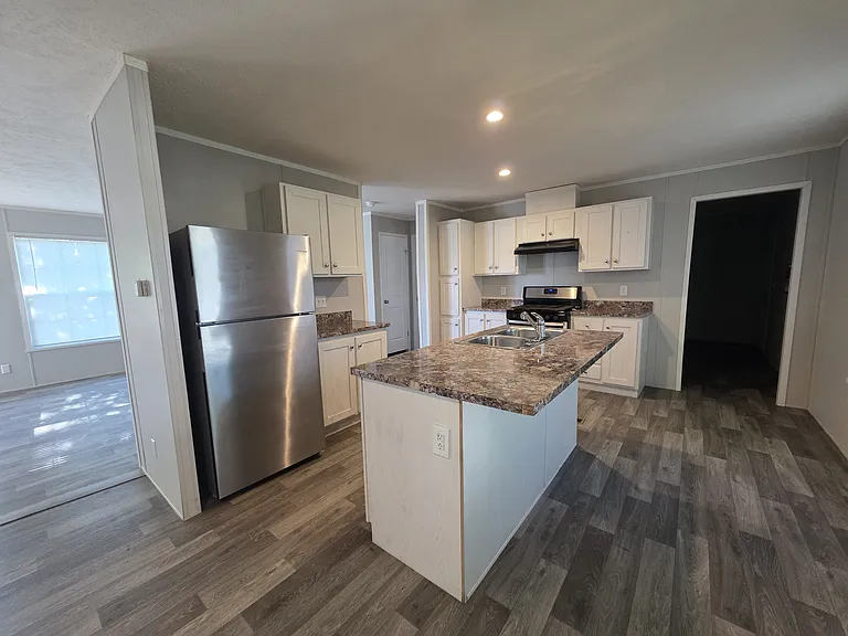 Pineview Estates — Photo 9