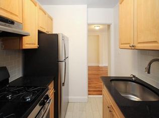 13957 35th Ave #3E, Flushing, NY 11354