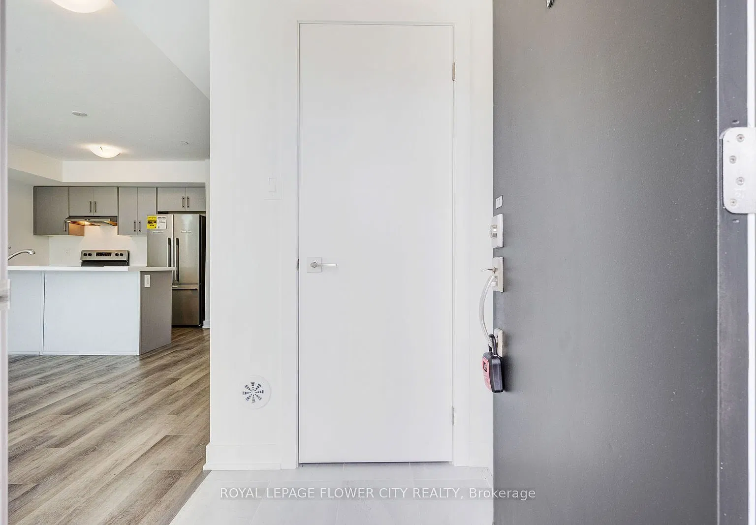 2 bed, $2,500 — Photo 3