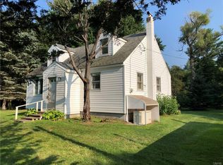 13800 Military Rd, Sackets Harbor, NY 13685